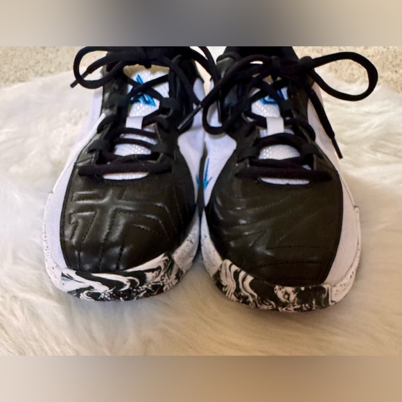 NWOT/NWOB Nike Freak 5, size 6.5 - Picture 5 of 9